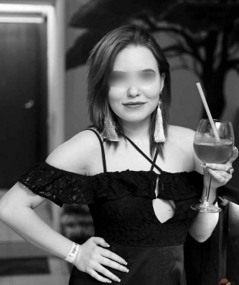 Я знаю, как доставить настоящее удовольствие и окунуть тебя в мир наслаждений. В мои услуги входят разнообразные эротические массажи, фетиш, ролевые игры и многое другое. Подарю тебе волшебное время в Москве, гарантирую полную конфиденциальность и незабываемые впечатления. Есть отзывы и фото, чтобы ты убедился в моей красоте и умении доставлять удовольствие. Жду твоего звонка! ❤️🔥🌟 Москва Арина