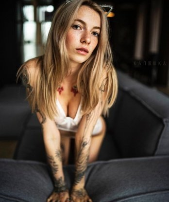👠🌹🔥
Я живу в Москве и предлагаю широкий спектр услуг, которые приятно удивят даже самых требовательных мужчин. Мои возможности безграничны – от классического секса до ролевых игр и бдсм. Я открыта для экспериментов и готова удовлетворить все твои фантазии. 💋💦💦
Мои клиенты оставляют положительные отзывы о нашей встрече. Они ценят мою страсть, гибкость и умение создать атмосферу настоящего наслаждения. Ты можешь проверить это сам, взглянув на мои фото, которые подтверждают мою красоту и сексуальность. 📸🌟
Не упускай возможность провести время с настоящей профессионалкой. Позвони мне и я сделаю все, чтобы каждая наша встреча оставила в тебе незабываемый след. Жду с нетерпением нашей встречи в Москве, чтобы подарить тебе море удовольствия! 🥂🌃💫 Аллочка